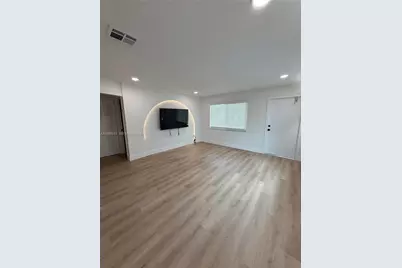 708 SW 7th Ave #1, Hallandale Beach, FL 33009 - Photo 2