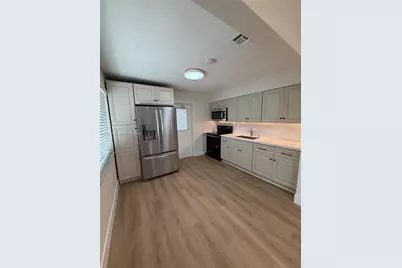 708 SW 7th Ave #1, Hallandale Beach, FL 33009 - Photo 6