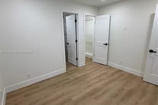 708 SW 7th Ave, Hallandale Beach, FL 33009 - Photo 18