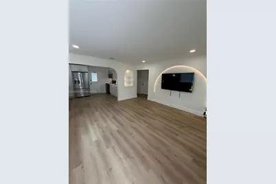 708 SW 7th Ave #1, Hallandale Beach, FL 33009 - Photo 1