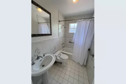 421 NW 57th Ct, Miami, FL 33126 - Photo 4
