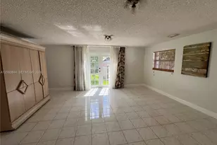 421 NW 57th Ct, Miami, FL 33126 - Photo 6