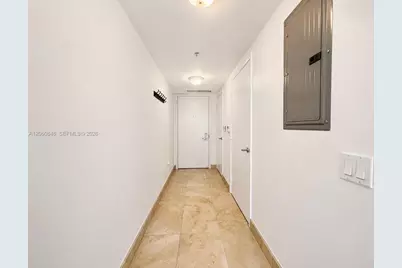 41 SE 5th St #1412, Miami, FL 33131 - Photo 34