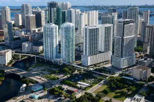 41 SE 5th St, Miami, FL 33131 - Photo 4