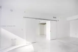 1010 Brickell Ave, Miami, FL 33131 - Photo 8