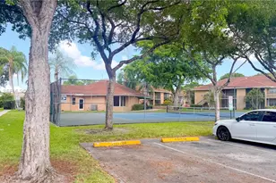 753 NW 103rd Terrace, Pembroke Pines, FL 33026 - Photo 12