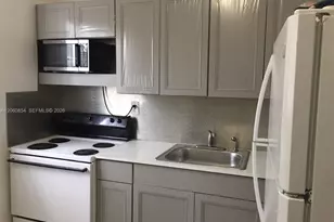 1800 NW 19th St, Miami, FL 33125 - Photo 6