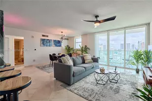 31 SE 5th St, Miami, FL 33131 - Photo 1