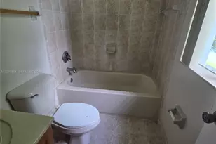 1442 SE 24th Ct, Homestead, FL 33035 - Photo 10