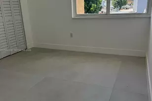 1115 W 38th Terrace, Hialeah, FL 33012 - Photo 14