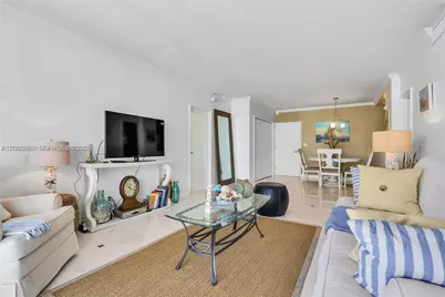 5700 Collins Ave #15D, Miami Beach, FL 33140 - Photo 4