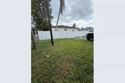 4073 SW 52nd St #s, Dania Beach, FL 33314 - Photo 10