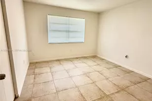 4073 SW 52nd St, Dania Beach, FL 33314 - Photo 12