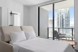 159 NE 6th St, Miami, FL 33132 - Photo 16