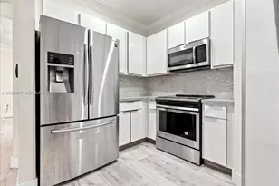 11495 NW 71st St, Doral, FL 33178 - Photo 14
