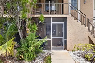 205 Lakeview Dr, Weston, FL 33326 - Photo 2
