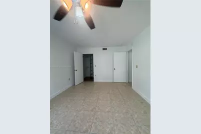 8205 Lake Dr #306, Doral, FL 33166 - Photo 20