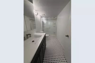 8205 Lake Dr #306, Doral, FL 33166 - Photo 26