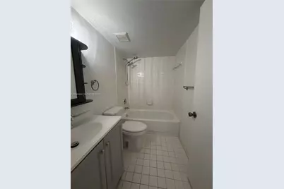 8205 Lake Dr #306, Doral, FL 33166 - Photo 18