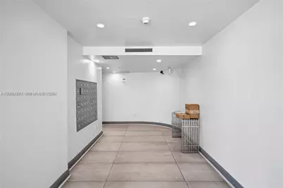 6362 Collins Ave #514, Miami Beach, FL 33141 - Photo 10