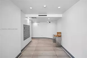 6362 Collins Ave, Miami Beach, FL 33141 - Photo 10