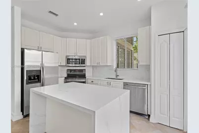5502 NW 112th Ct #5502, Doral, FL 33178 - Photo 10