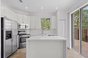 5502 NW 112th Ct, Doral, FL 33178 - Photo 2