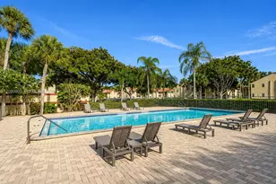 6585 Somerset Dr, Boca Raton, FL 33433 - Photo 26