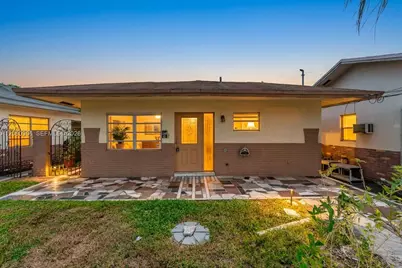 5742 Garfield St #2, Hollywood, FL 33021 - Photo 2