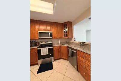 3375 N Country Club Dr #602, Aventura, FL 33180 - Photo 4