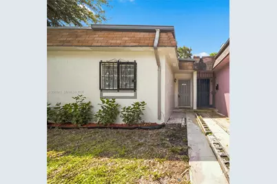 3856 NW 207th St Rd, Miami Gardens, FL 33055 - Photo 2