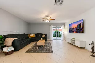 10615 SW 200th St, Cutler Bay, FL 33157 - Photo 12