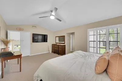 362 Prestwick Cir #3, Palm Beach Gardens, FL 33418 - Photo 24