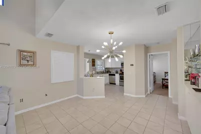362 Prestwick Cir #3, Palm Beach Gardens, FL 33418 - Photo 12