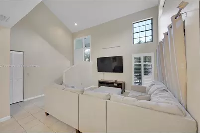 362 Prestwick Cir #3, Palm Beach Gardens, FL 33418 - Photo 10
