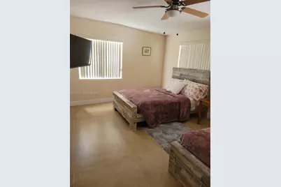 1163 NW 100th Ter #1, Miami, FL 33150 - Photo 4
