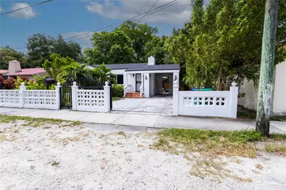 180 NW 67th St, Miami, FL 33150 - Photo 24