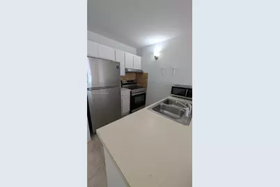 2701 Riverside Dr #206-B, Coral Springs, FL 33065 - Photo 2
