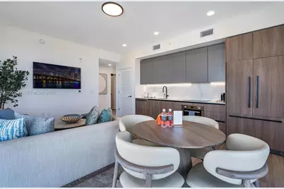 580 72nd St #1410, Miami Beach, FL 33141 - Photo 14