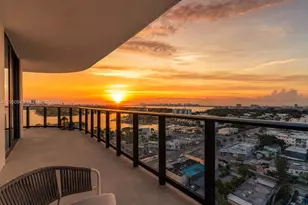 580 72nd St, Miami Beach, FL 33141 - Photo 2
