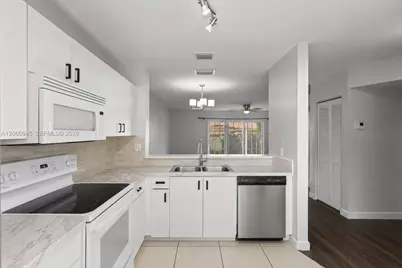 634 NW 208th Dr, Pembroke Pines, FL 33029 - Photo 1