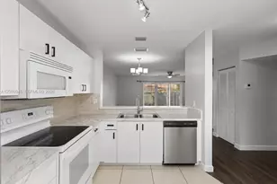634 NW 208th Dr, Pembroke Pines, FL 33029 - Photo 1