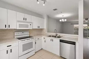 634 NW 208th Dr, Pembroke Pines, FL 33029 - Photo 6