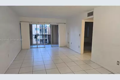 702 NW 87th Ave #309, Miami, FL 33172 - Photo 2