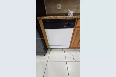 702 NW 87th Ave #309, Miami, FL 33172 - Photo 6