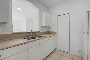 975 NE 42nd Terrace, Homestead, FL 33033 - Photo 10