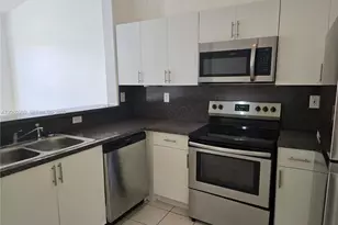 2758 SE 17th Ave, Homestead, FL 33035 - Photo 6