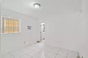 17200 NW 51st Pl, Miami Gardens, FL 33055 - Photo 6