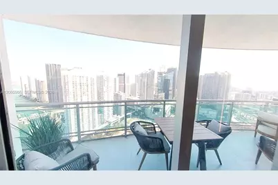 350 S Miami Ave #3902, Miami, FL 33130 - Photo 8