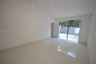 18954 NW 67th Pl, Hialeah, FL 33015 - Photo 6